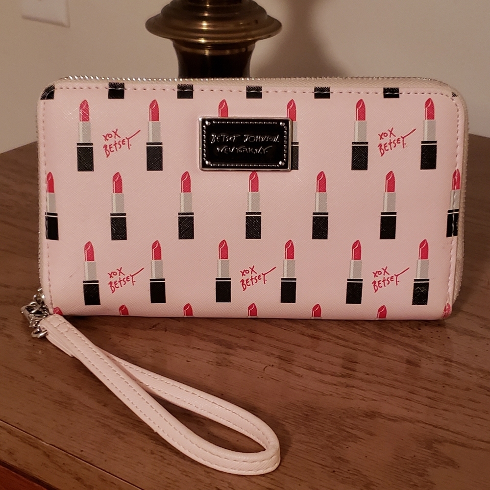 Betsey Johnson wristlet/billfold